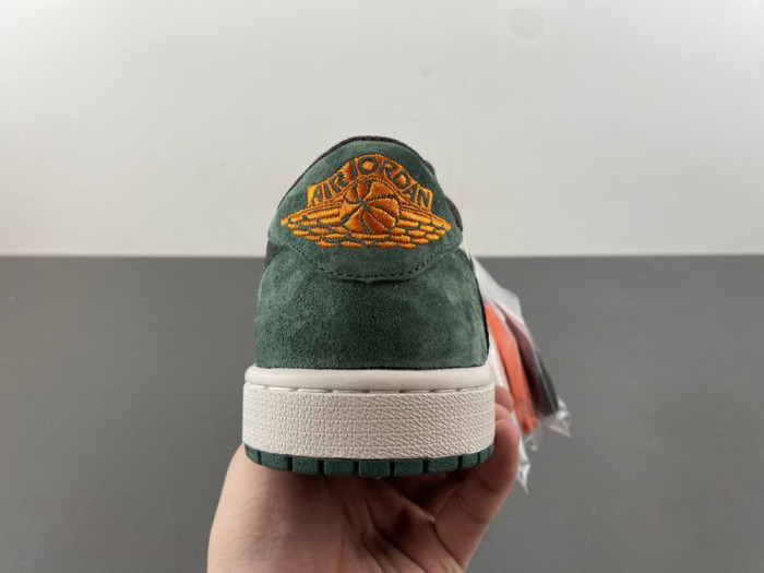 Travis Scott x Air Jordan 1 Low OG DW7866-199