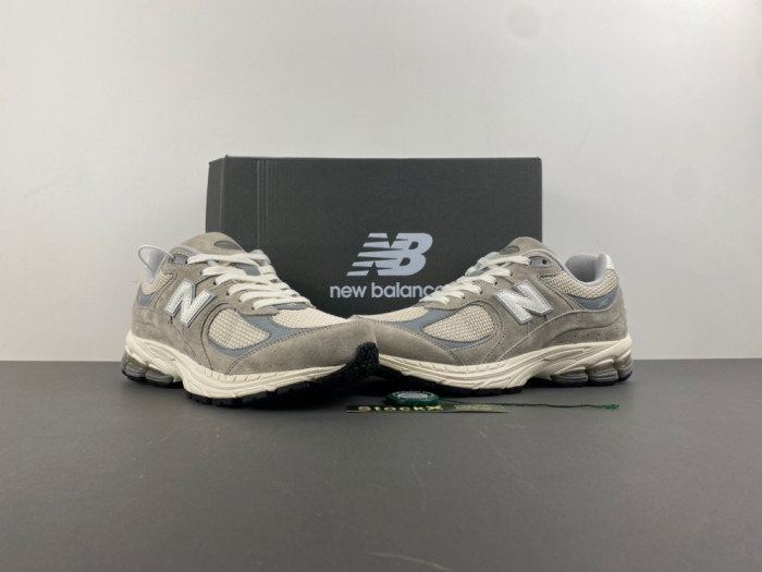 New Balance 2002R “Arid Stone” U2002RRD