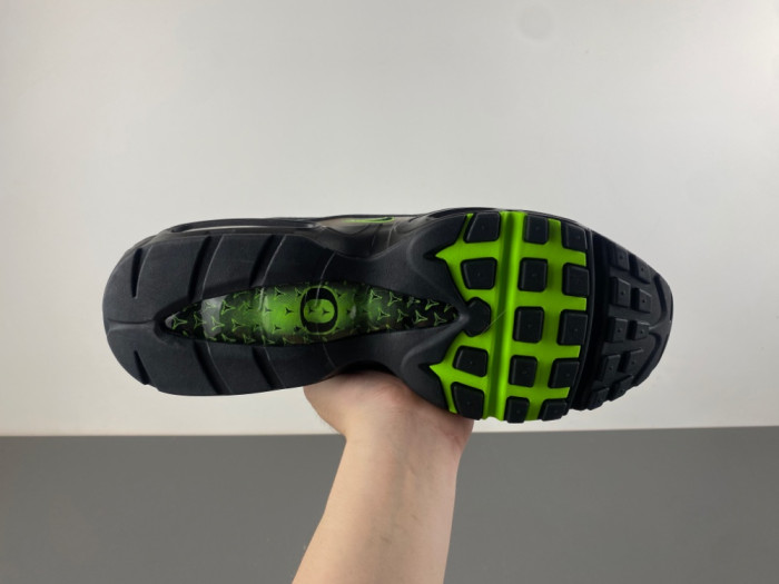 Nike Air Max 95/97 Division St. Ducks of a Feather Thunder II1711-900