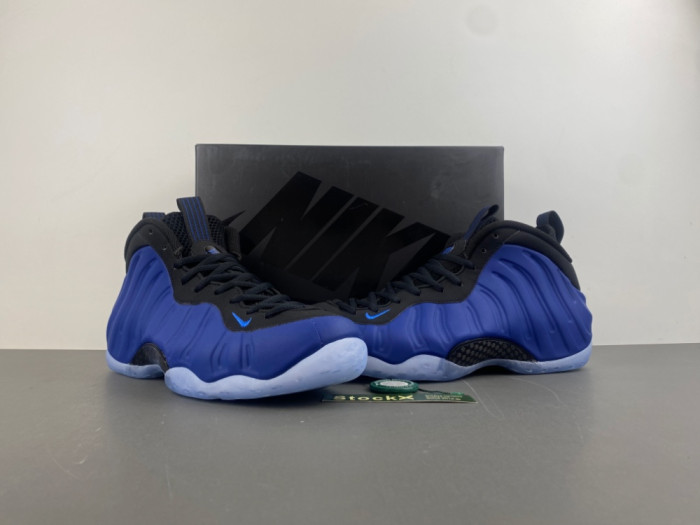 Nike Air Foamposite “Deep Royal” HJ5195-400