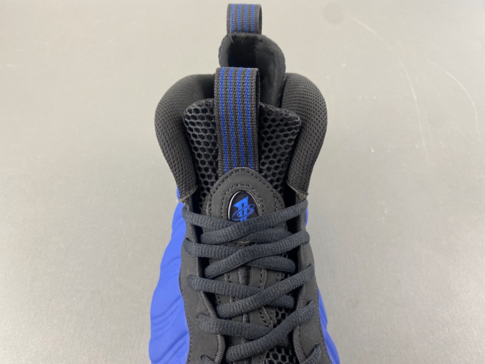Nike Air Foamposite “Deep Royal” HJ5195-400