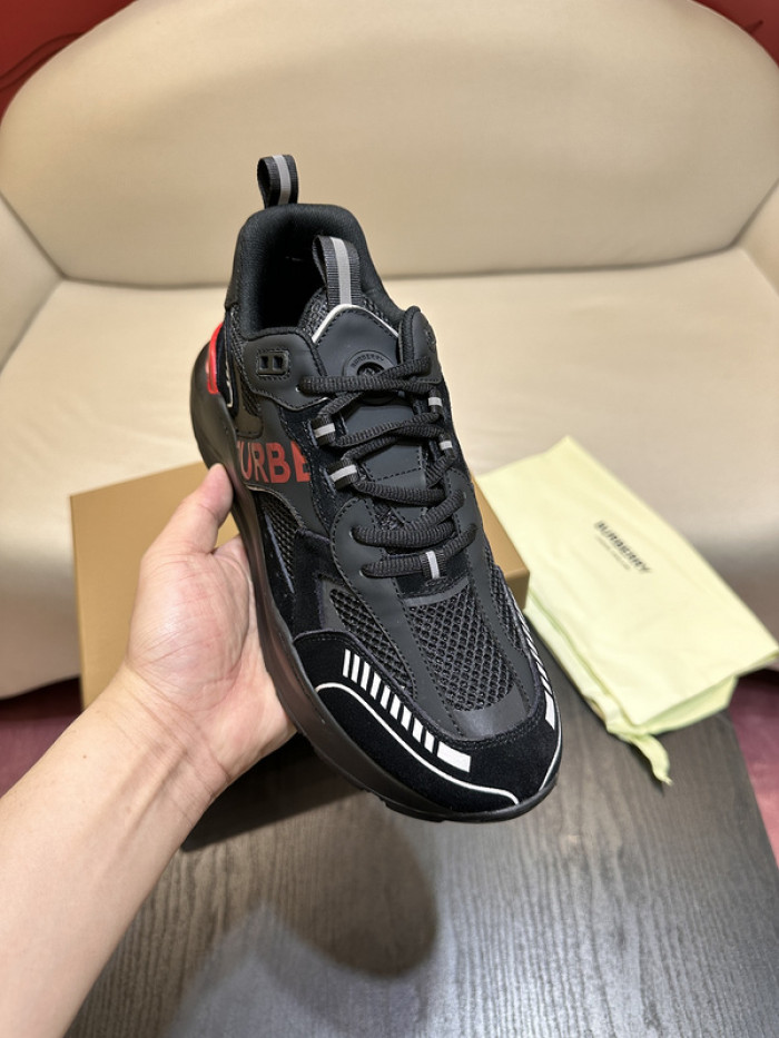 BUBERY SNEAKER 23155