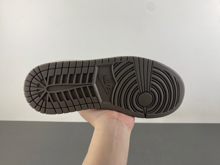 Travis Scott x Air Jordan 1 Low OG DM7866-0011