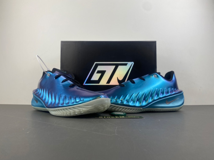 PAIGE BUECKERS-Nike GT Cut 4 lQ2606-500